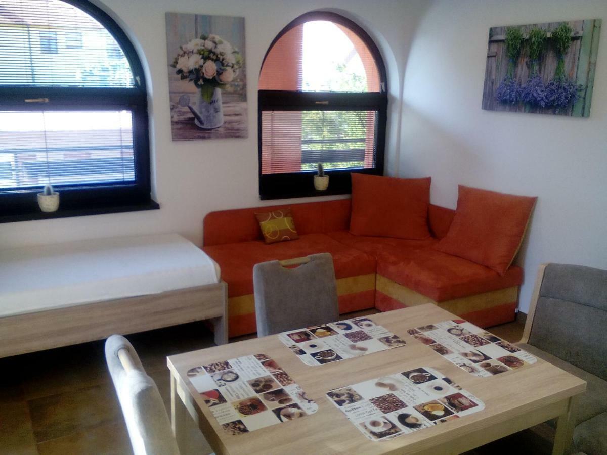 Oaza Apartamento Vacenovice Exterior foto